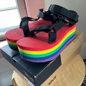 TEVA Pride Platform Flatform Sandals Size 8